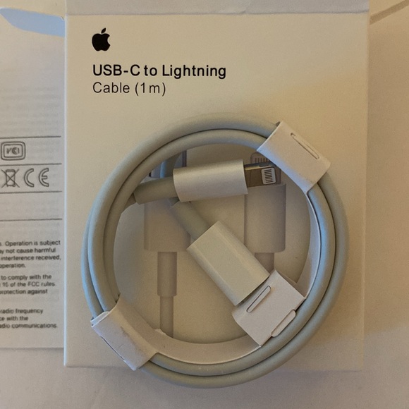 Apple USB-C to Lightning Cable (1m) White 3ft long Quick Charging New In Box - Picture 5 of 6